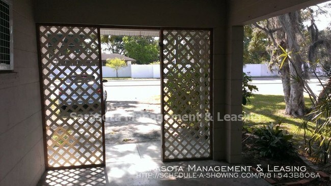 Building Photo - 5957 S Beneva Rd