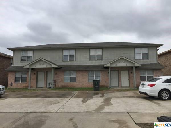 Building Photo - 3206 Hereford Ln