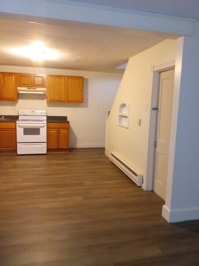 Building Photo - 519 Ridge Ave