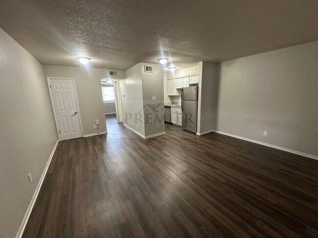 Foto del edificio - 6007 Barton Ave