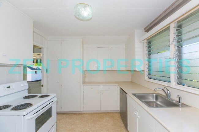 Foto del edificio - a 3 bdrm, 1 bath home for rent in Niu Valley