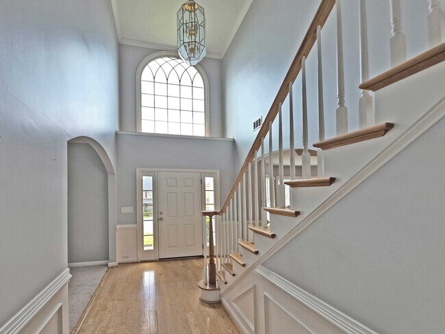 Foto del edificio - COMING SOON: Stunning 5BR Home in Prime Smyrna Near The Battery