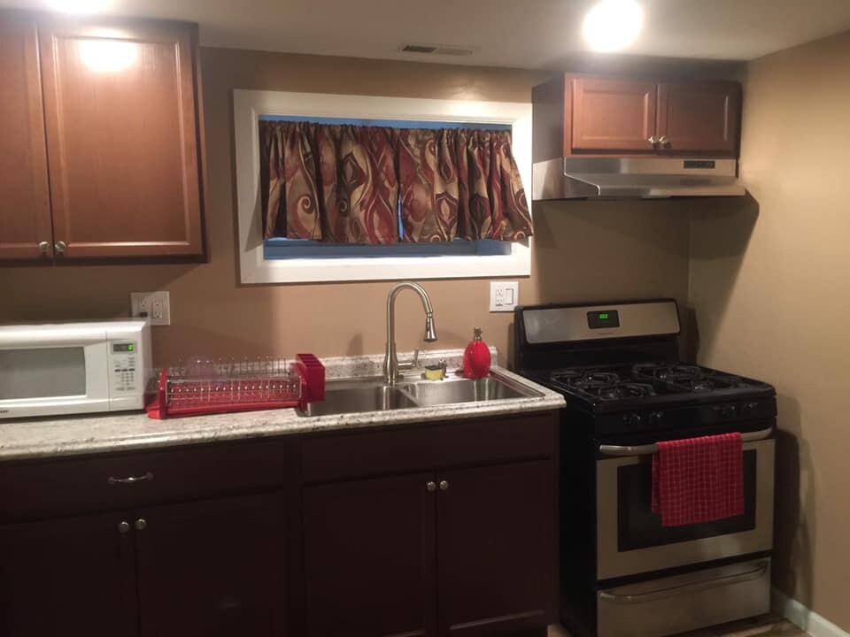 Kitchen - 2920 N Harding Ave