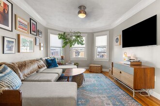 Building Photo - 24 Thelma Rd