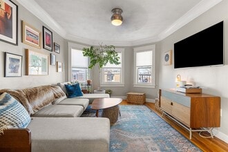 Building Photo - 24 Thelma Rd