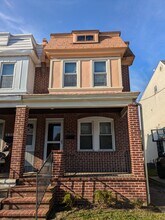 Building Photo - 1914 Maple St