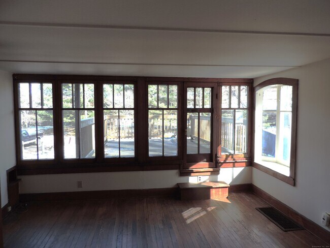 Building Photo - 13 Reynolds Rd