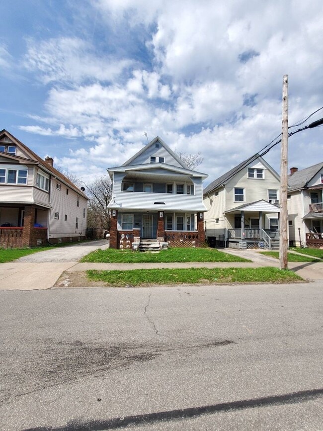 Building Photo - 2994 E 126th St