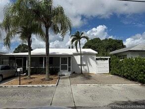 Building Photo - 605 E Coast Ave