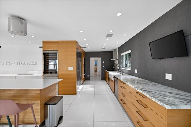 Foto del edificio - 1000 N Shore Dr