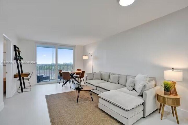 Foto del edificio - 1391 S Ocean Blvd