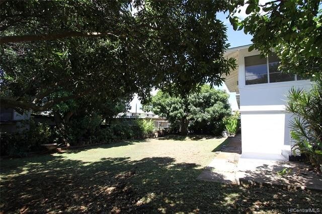 Building Photo - 1537 Meyers St