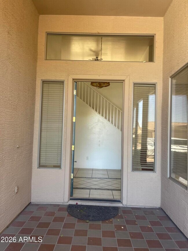 Building Photo - 9940 E Medina Ave