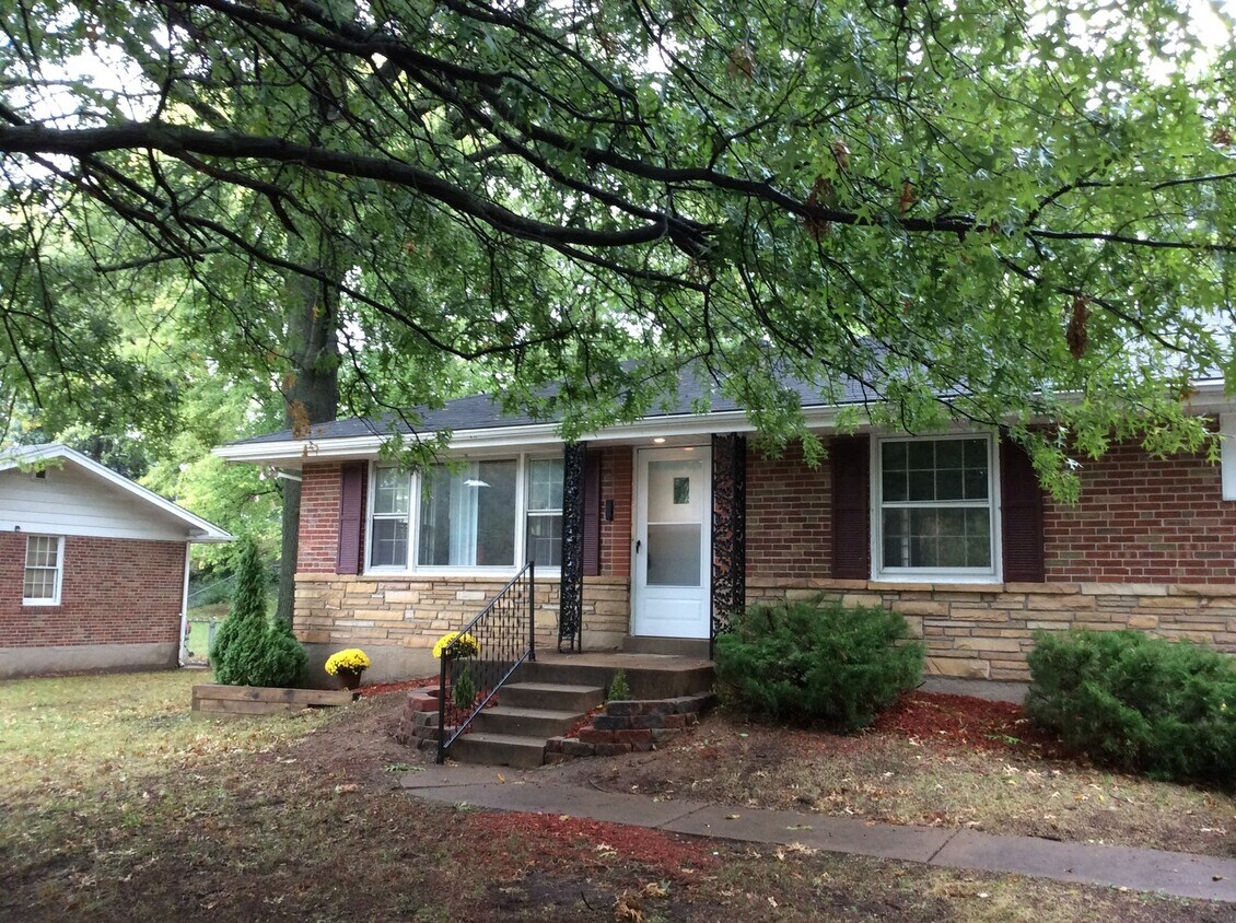 Primary Photo - 2 bedroom 1 Bath home for RENT