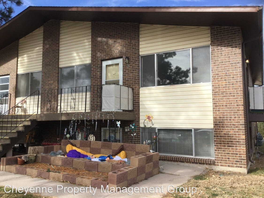 Foto principal - 1522 E 15th St