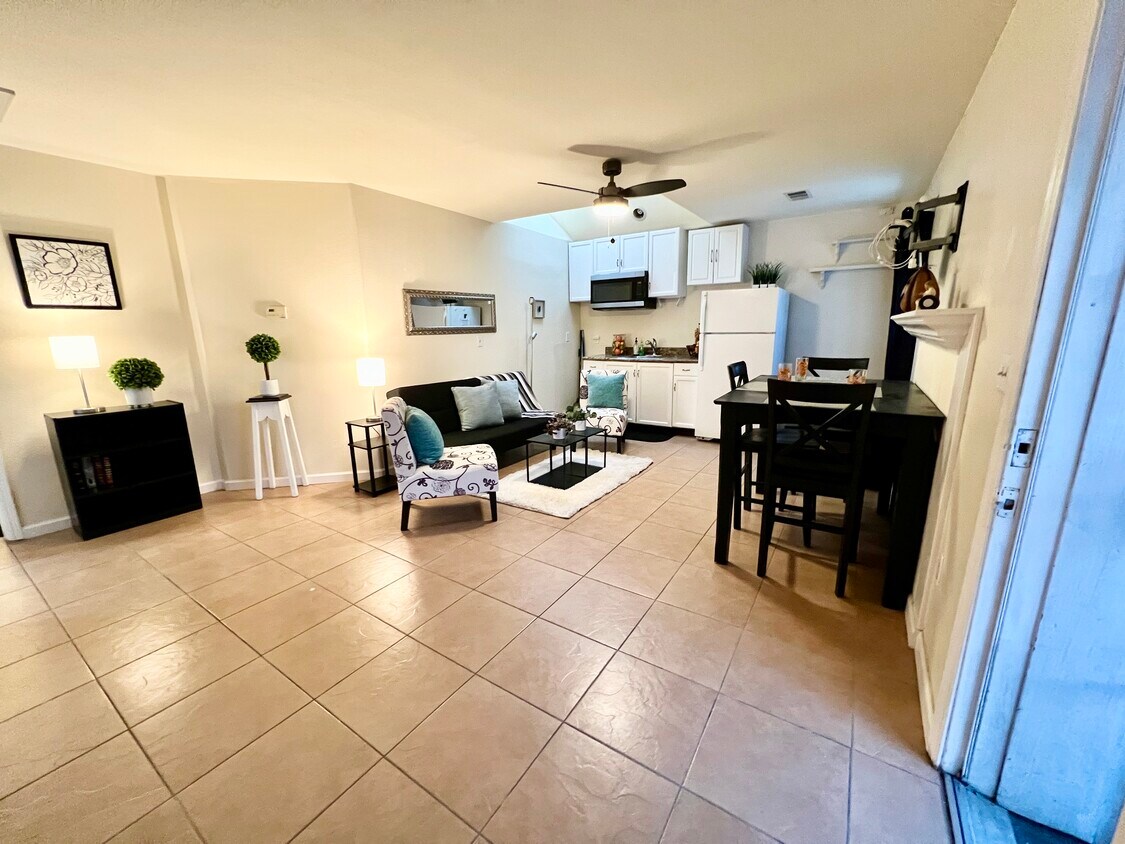 Photo - 29058 Ruus Rd (Hayward, CA)