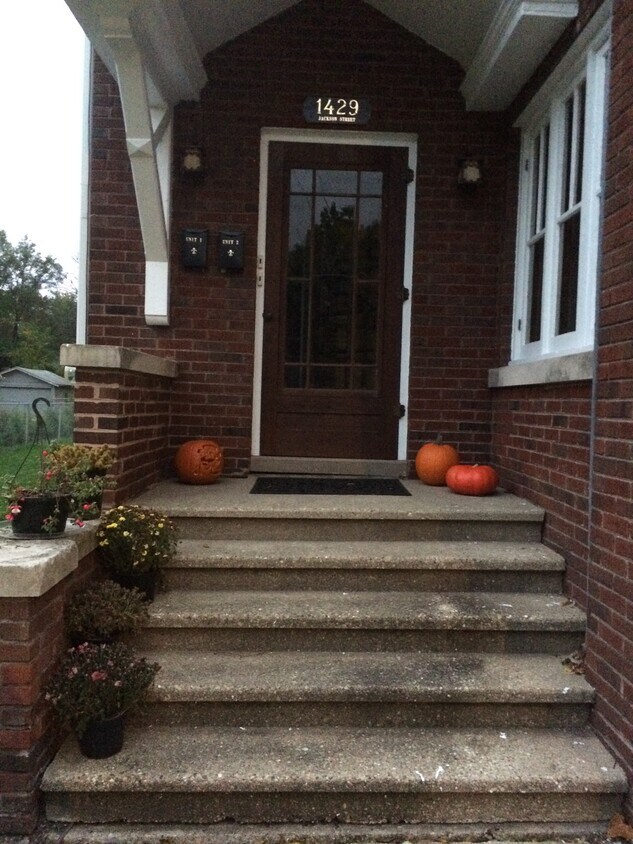 Primary Photo - 1429 Jackson St