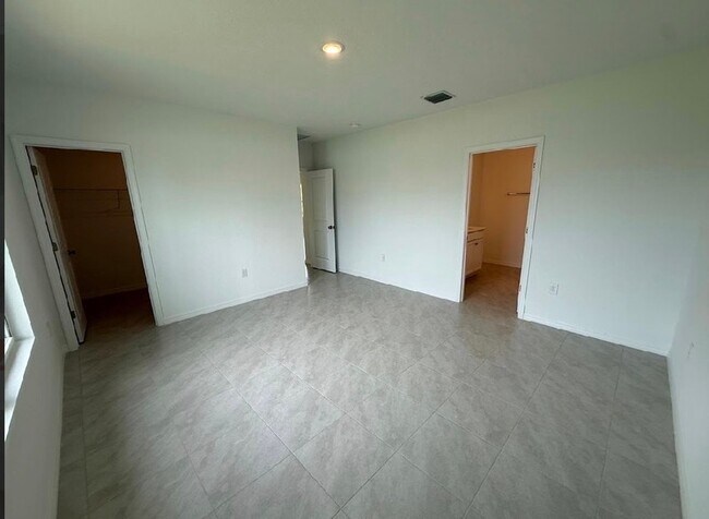 Building Photo - 3757 SW Port St Lucie Blvd