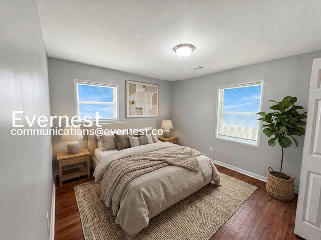 Foto del edificio - 6631 Baldwin Ct