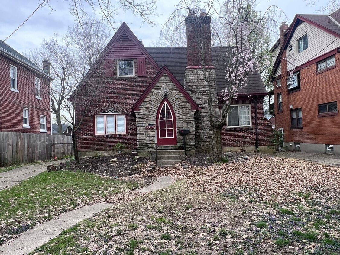 Photo - 4943 Ralph Avenue