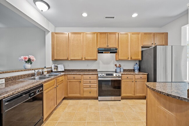 Building Photo - 6623 Clarksburg Pl