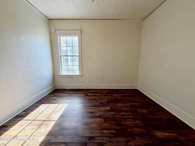 Foto del edificio - 2320 W Oak St