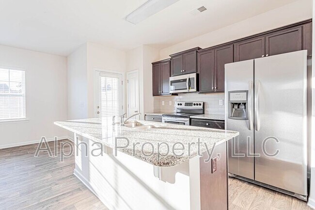 Building Photo - 34 Moorlyn Ln
