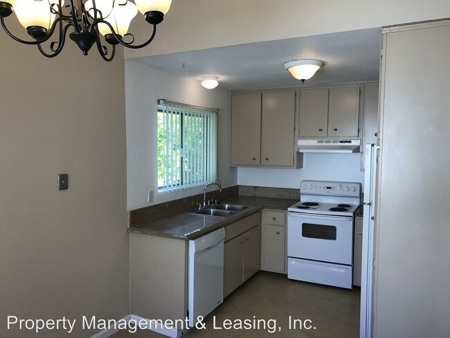 Building Photo - 1 br, 1 bath House - 1811 #146 E. Grand