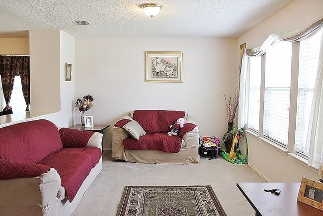 Foto del edificio - 7304 Marsland Ln