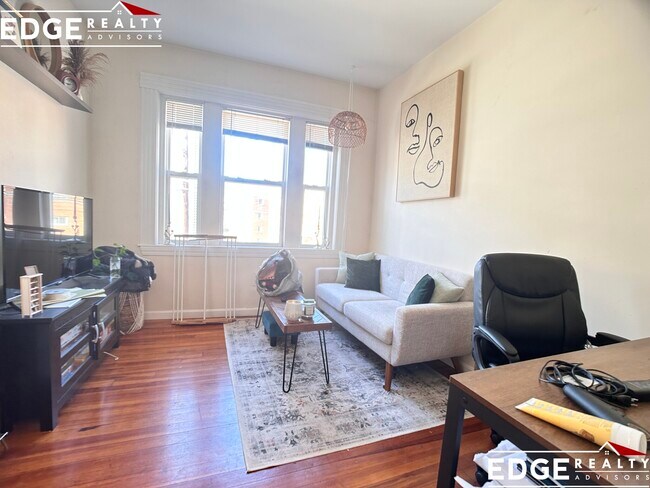 Foto del edificio - 51 Brackett St