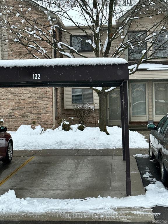 42819 Lilley Pointe Dr, Canton, MI 48187 Condo for Rent in Canton, MI