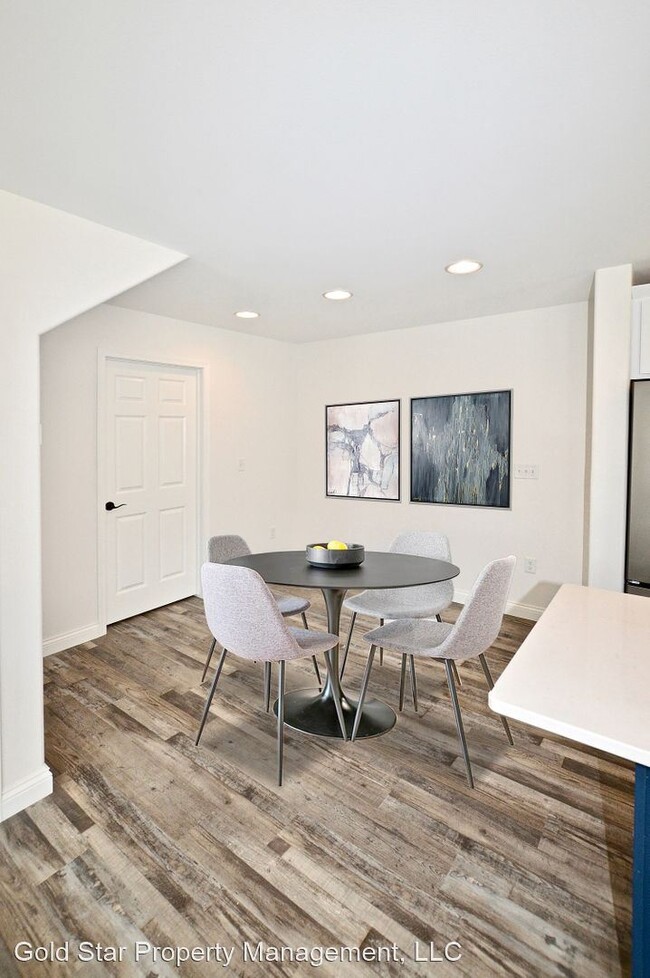 Building Photo - 3 br, 2.5 bath House - 3368 A 6th Way E