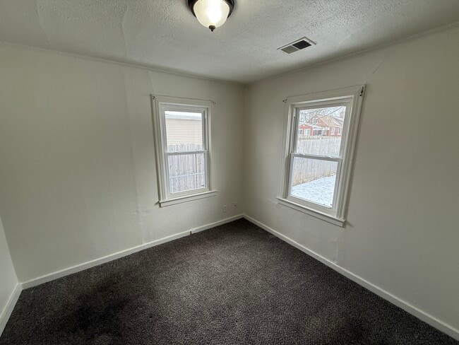 Building Photo - 8127 Hudson Ave