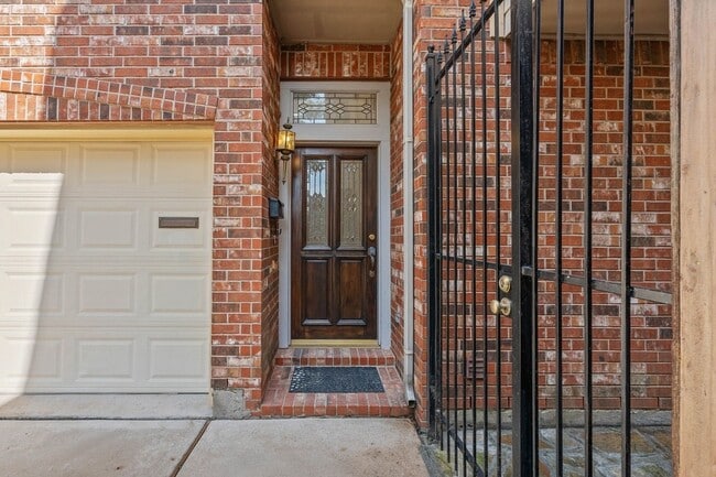 Building Photo - 1315 Anita St