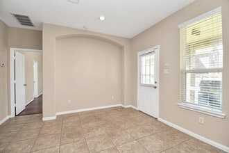 Building Photo - 6843 Bears Path Ln