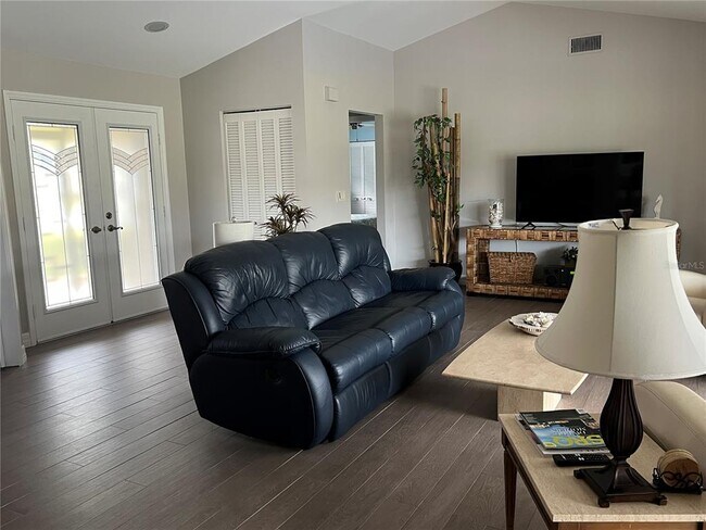 Foto del edificio - 5385 Everwood Run