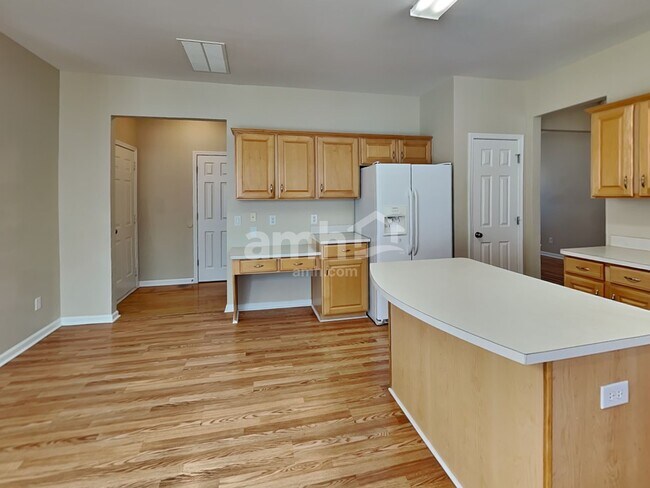 Building Photo - 18306 Victoria Bay Dr