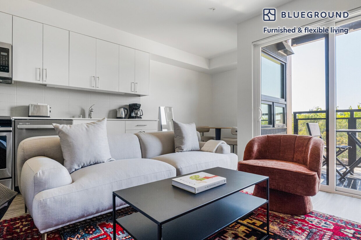 Foto principal - 4609 Union Bay Pl NE