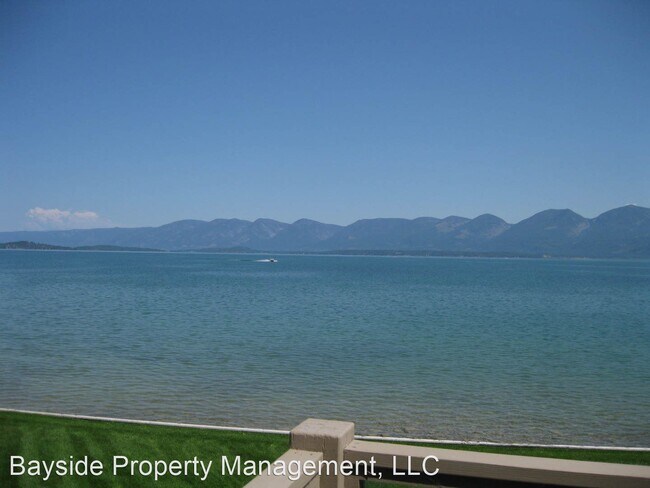 Foto del edificio - 100 Rocky Point Rd