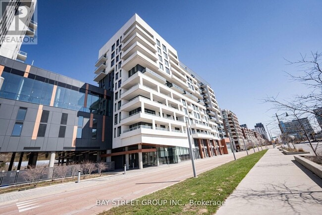 Building Photo - 8 Rouge Valley Dr W