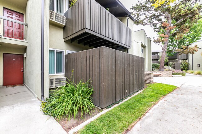 unit #360 - 4931 Indian Wood Rd