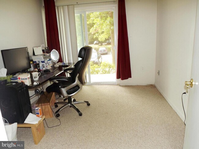 Foto del edificio - 7701 Lafayette Forest Dr