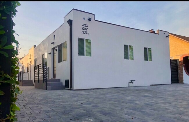 Foto del edificio - 1235 S Muirfield Rd