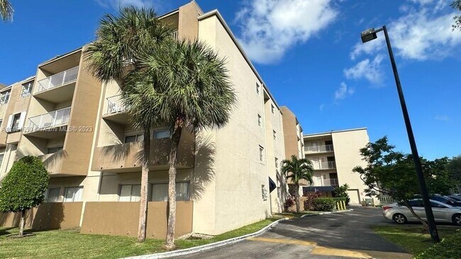 Building Photo - 7715 SW 86th St