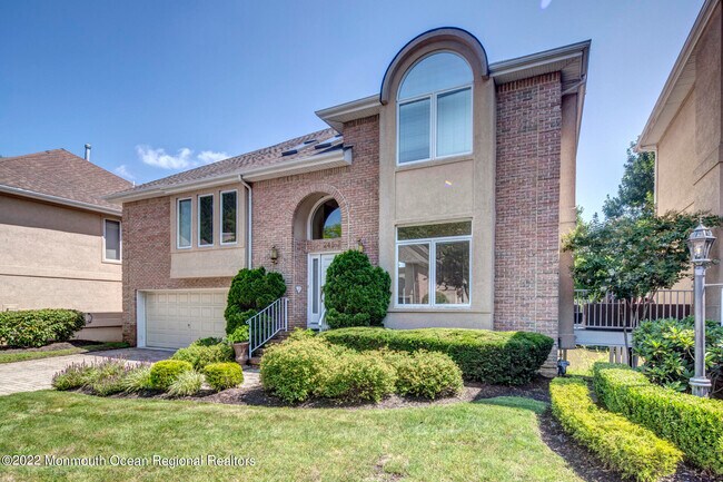 Building Photo - 245 Avenel Ct