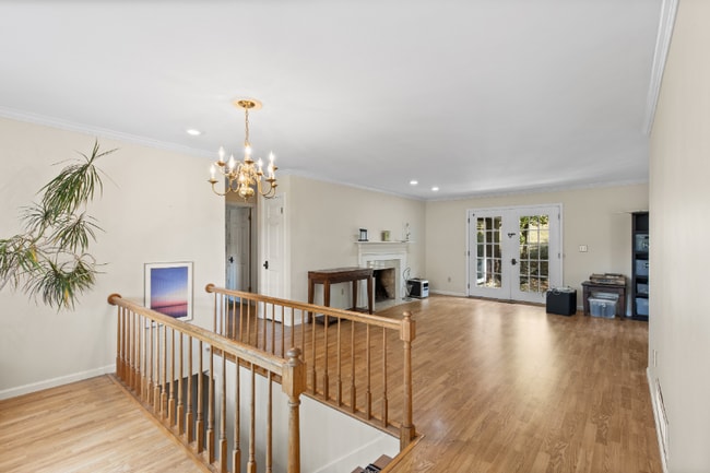 Building Photo - 1447 Beverly Dr