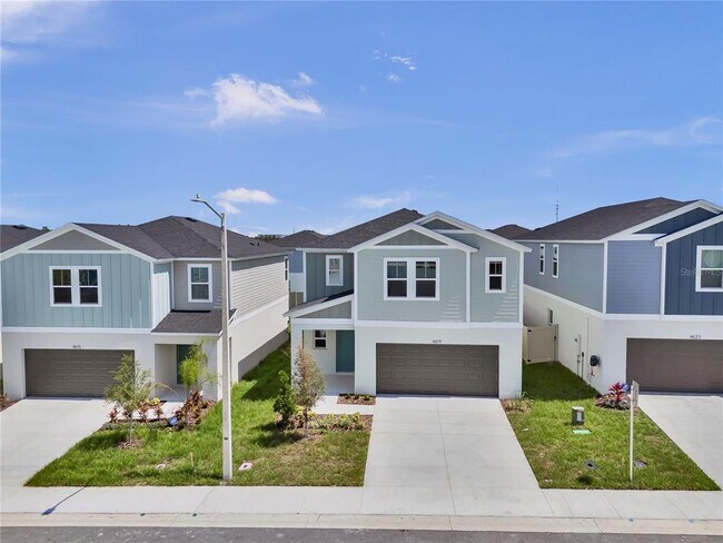 Building Photo - 4619 Hikers Dr