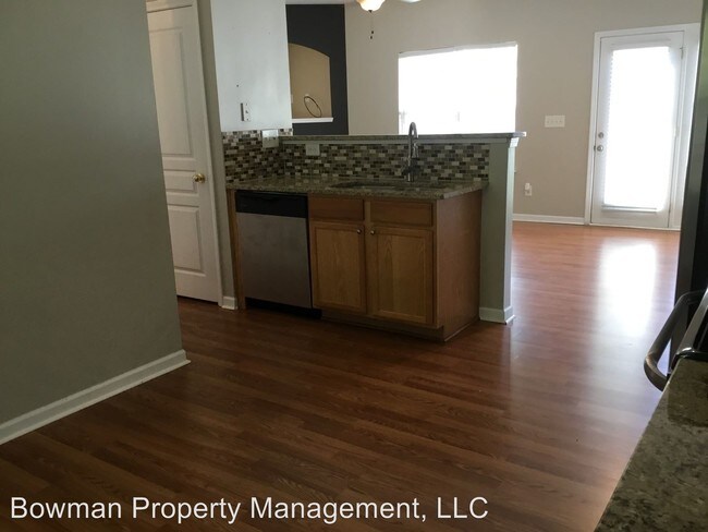 Building Photo - 3 br, 3 bath House - 10946 Shelly Renee Drive
