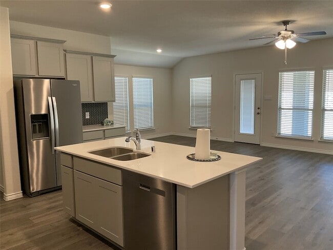 Building Photo - 6021 Tudor Pl