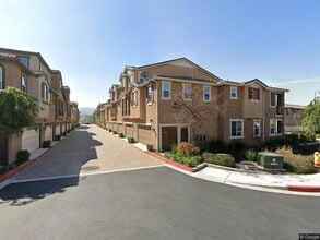 Building Photo - 461 Prosperity Dr